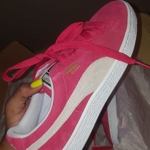 Red puma suede classics
